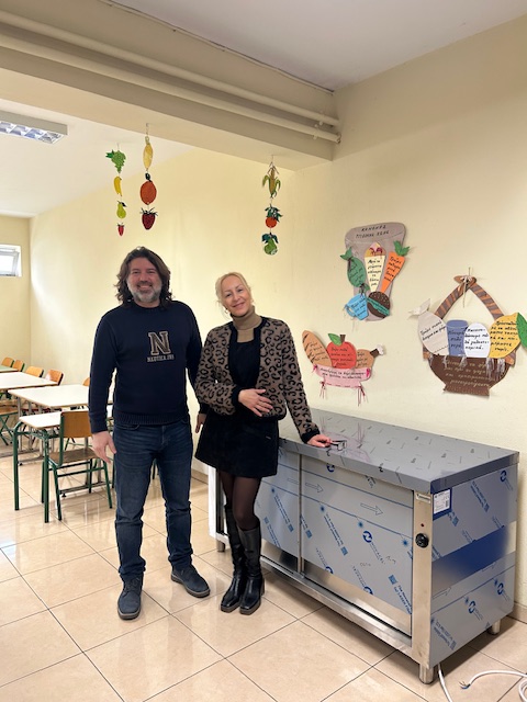 Παράδοση θερμοερμαρίων στα Δημοτικά Σχολεία του Δήμου